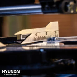 Hyundai Telescopische Afkortzaag / Verstekzaag 1700W -Elektrisch Gereedschap 123 1668