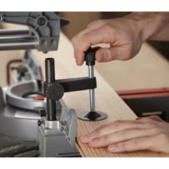 Black & Decker BLACK+DECKER 2100W 254mm Afkort- En Verstekzaag BES710-QS 11 Black & Decker BLACK+DECKER 2100W 254mm Afkort- En Verstekzaag BES710-QS -Elektrisch Gereedschap 123 2035