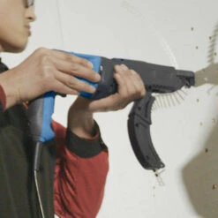 Hyundai Bandschroefmachine 710W -Elektrisch Gereedschap 123 2831