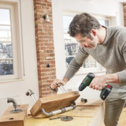 Bosch 18V Klopboormachine UniversalImpact (Incl. 2 Accu's 1.5Ah + Lader) -Elektrisch Gereedschap 123 3030