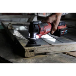 SKIL 20V Multitool 3650CA Brushless Incl. Accessoires (zonder Accu) 11 SKIL 20V Multitool 3650CA Brushless Incl. Accessoires (zonder Accu) -Elektrisch Gereedschap 123 3217