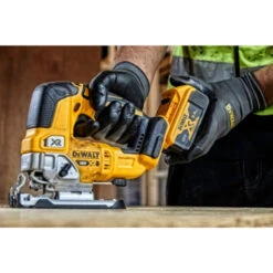DeWalt 18V XR Decoupeeerzaag Brushless DCS334N-XJ (zonder Accu) -Elektrisch Gereedschap 123 611