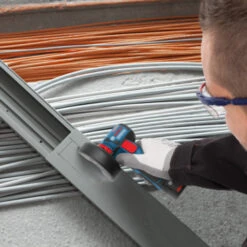 Bosch Professional Accu Haakse Slijper GWS 12V-76 (zonder Accu) 6 Bosch Professional Accu Haakse Slijper GWS 12V-76 (zonder Accu) -Elektrisch Gereedschap 123 614