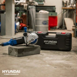 Hyundai Muurfrees 2400W 5 Bladen -Elektrisch Gereedschap 123 745